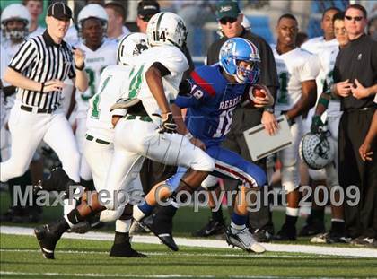 Thumbnail 2 in Hays vs. Huntsville (Texas Bi-District Playoffs) photogallery.
