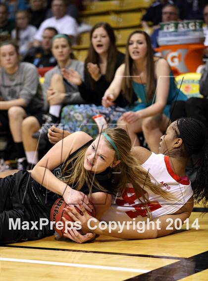 Thumbnail 1 in Regis Jesuit vs. Fossil Ridge (CHSAA 5A Final) photogallery.