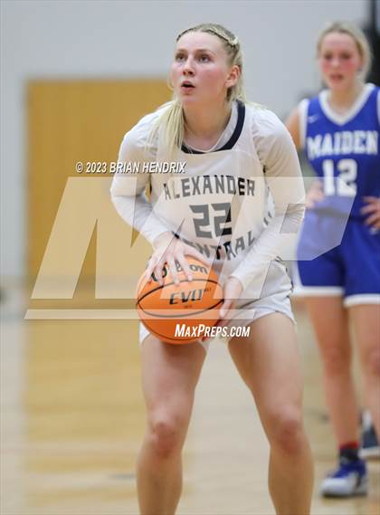 Thumbnail 2 in Alexander Central vs. Maiden photogallery.