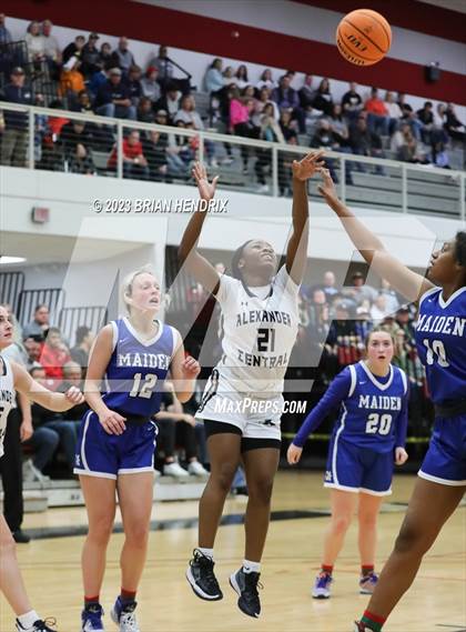 Thumbnail 3 in Alexander Central vs. Maiden photogallery.