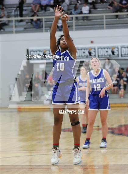 Thumbnail 3 in Alexander Central vs. Maiden photogallery.
