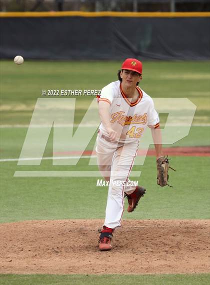 Thumbnail 1 in JV: Berkeley @ St. Mary's photogallery.