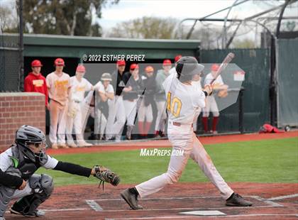 Thumbnail 1 in JV: Berkeley @ St. Mary's photogallery.