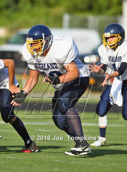 Thumbnail 2 in Highland @ Marlboro Central photogallery.