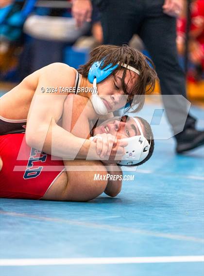 Thumbnail 1 in VHSL 6A Regional Semifinals  photogallery.