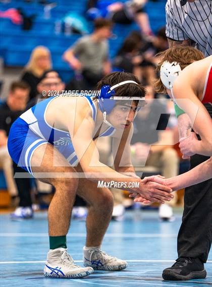 Thumbnail 1 in VHSL 6A Regional Semifinals  photogallery.