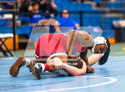 Thumbnail 1 in VHSL 6A Regional Semifinals  photogallery.