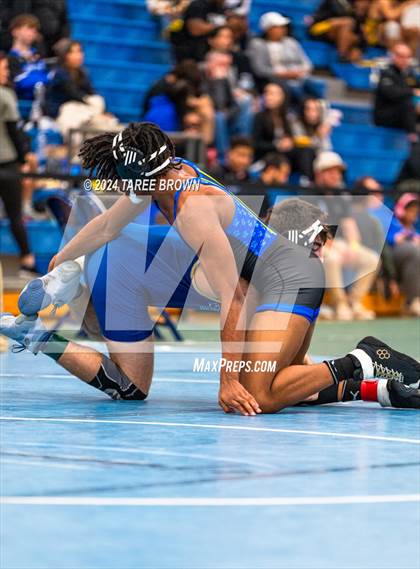 Thumbnail 2 in VHSL 6A Regional Semifinals  photogallery.