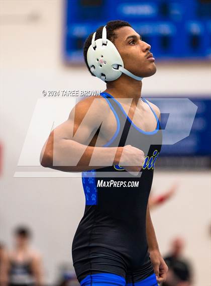 Thumbnail 1 in VHSL 6A Regional Semifinals  photogallery.