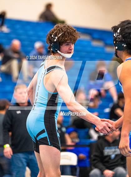 Thumbnail 1 in VHSL 6A Regional Semifinals  photogallery.