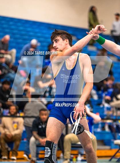 Thumbnail 1 in VHSL 6A Regional Semifinals  photogallery.