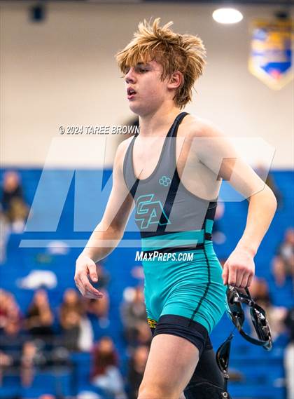 Thumbnail 1 in VHSL 6A Regional Semifinals  photogallery.