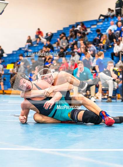 Thumbnail 2 in VHSL 6A Regional Semifinals  photogallery.