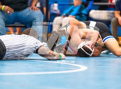 Thumbnail 1 in VHSL 6A Regional Semifinals  photogallery.