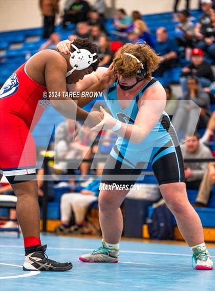 Thumbnail 1 in VHSL 6A Regional Semifinals  photogallery.