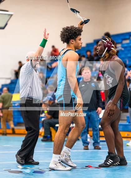 Thumbnail 2 in VHSL 6A Regional Semifinals  photogallery.