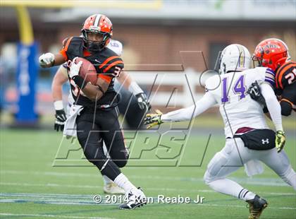 Thumbnail 3 in Bishop Guilfoyle vs. Clairton (PIAA Class A Final) photogallery.