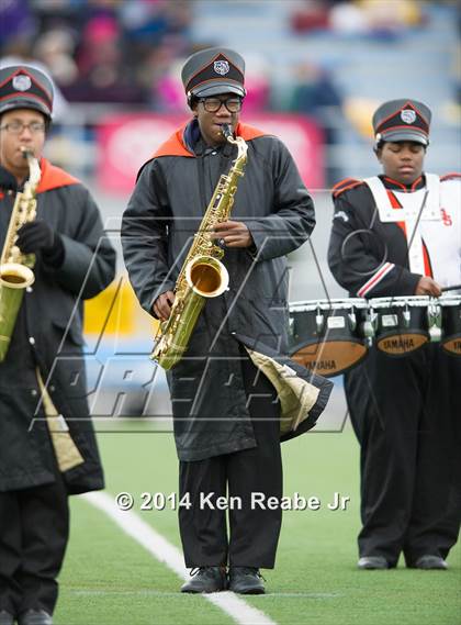 Thumbnail 1 in Bishop Guilfoyle vs. Clairton (PIAA Class A Final) photogallery.
