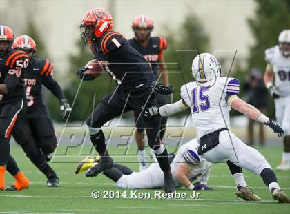 Thumbnail 1 in Bishop Guilfoyle vs. Clairton (PIAA Class A Final) photogallery.