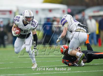 Thumbnail 3 in Bishop Guilfoyle vs. Clairton (PIAA Class A Final) photogallery.