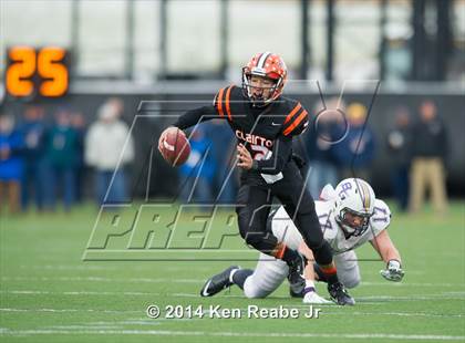 Thumbnail 3 in Bishop Guilfoyle vs. Clairton (PIAA Class A Final) photogallery.