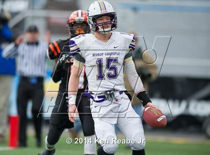 Thumbnail 2 in Bishop Guilfoyle vs. Clairton (PIAA Class A Final) photogallery.