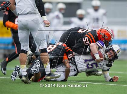 Thumbnail 2 in Bishop Guilfoyle vs. Clairton (PIAA Class A Final) photogallery.