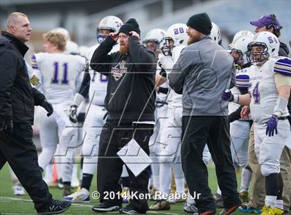 Thumbnail 3 in Bishop Guilfoyle vs. Clairton (PIAA Class A Final) photogallery.