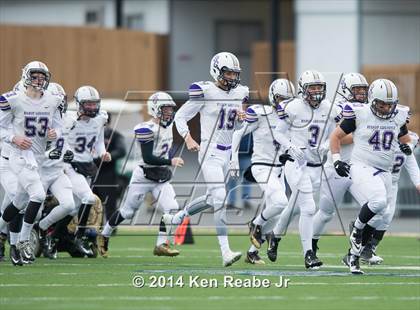 Thumbnail 3 in Bishop Guilfoyle vs. Clairton (PIAA Class A Final) photogallery.