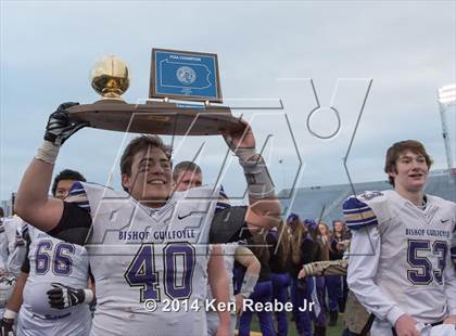 Thumbnail 3 in Bishop Guilfoyle vs. Clairton (PIAA Class A Final) photogallery.