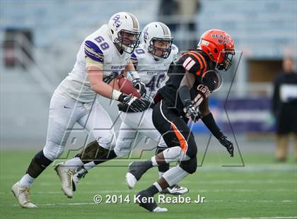 Thumbnail 1 in Bishop Guilfoyle vs. Clairton (PIAA Class A Final) photogallery.