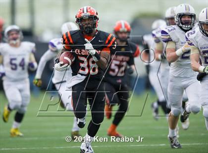 Thumbnail 2 in Bishop Guilfoyle vs. Clairton (PIAA Class A Final) photogallery.