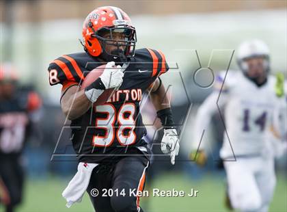 Thumbnail 2 in Bishop Guilfoyle vs. Clairton (PIAA Class A Final) photogallery.