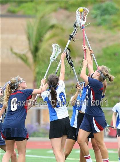 Thumbnail 2 in Cate vs. St. Margaret's (CIF SS D2 Final) photogallery.