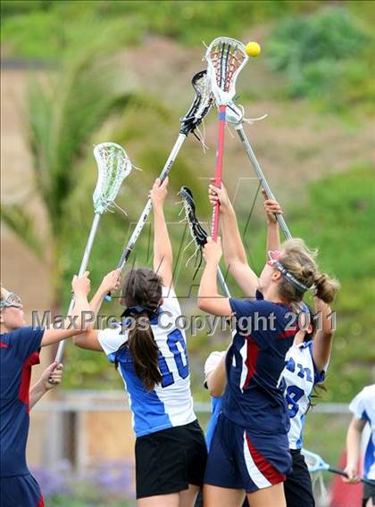 Thumbnail 3 in Cate vs. St. Margaret's (CIF SS D2 Final) photogallery.