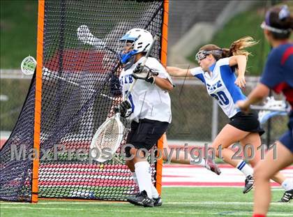 Thumbnail 2 in Cate vs. St. Margaret's (CIF SS D2 Final) photogallery.