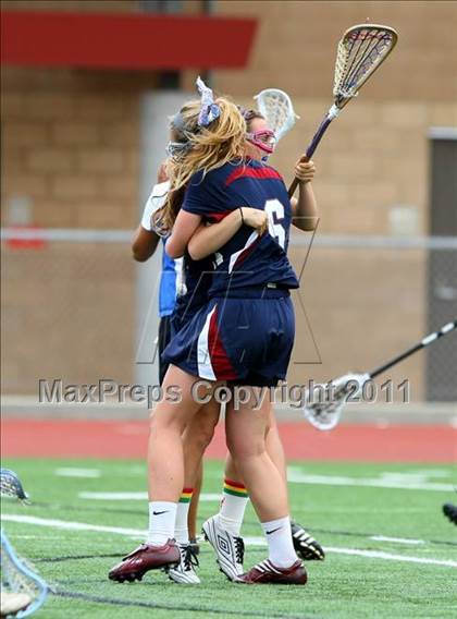 Thumbnail 2 in Cate vs. St. Margaret's (CIF SS D2 Final) photogallery.
