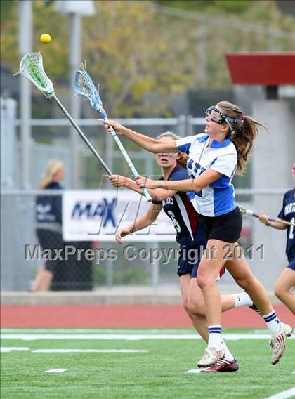 Thumbnail 2 in Cate vs. St. Margaret's (CIF SS D2 Final) photogallery.