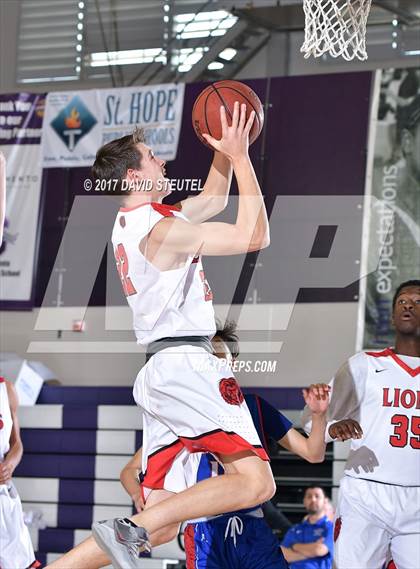 Thumbnail 1 in Christian Brothers vs. McClatchy (St. Hope Elite Classic) photogallery.