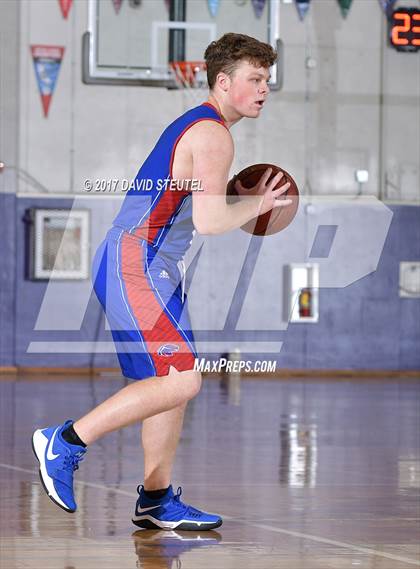 Thumbnail 3 in Christian Brothers vs. McClatchy (St. Hope Elite Classic) photogallery.