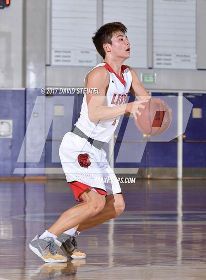 Thumbnail 3 in Christian Brothers vs. McClatchy (St. Hope Elite Classic) photogallery.