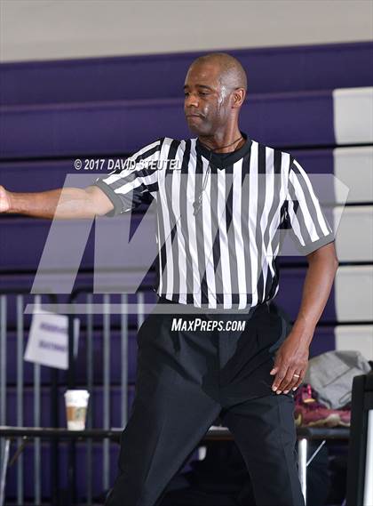 Thumbnail 1 in Christian Brothers vs. McClatchy (St. Hope Elite Classic) photogallery.