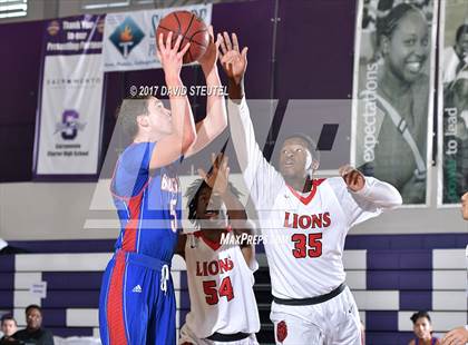 Thumbnail 2 in Christian Brothers vs. McClatchy (St. Hope Elite Classic) photogallery.
