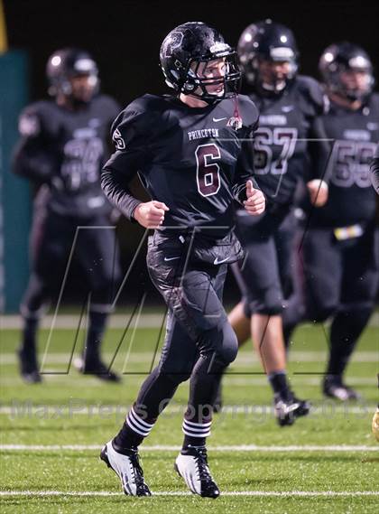 Thumbnail 3 in Lone Star vs Princeton (UIL 3A Area Playoff) photogallery.