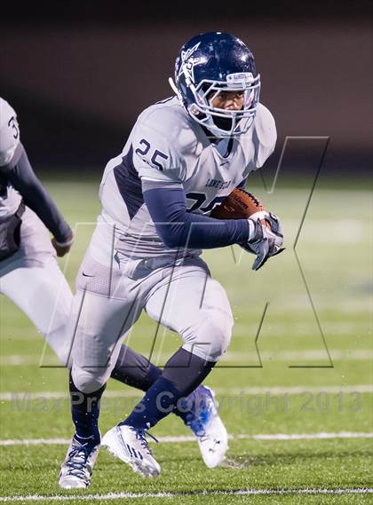 Thumbnail 2 in Lone Star vs Princeton (UIL 3A Area Playoff) photogallery.