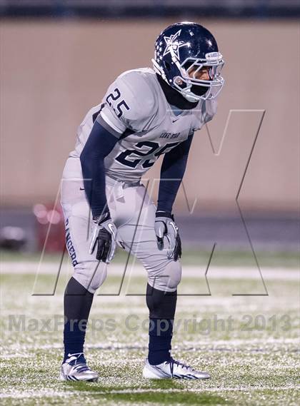 Thumbnail 2 in Lone Star vs Princeton (UIL 3A Area Playoff) photogallery.