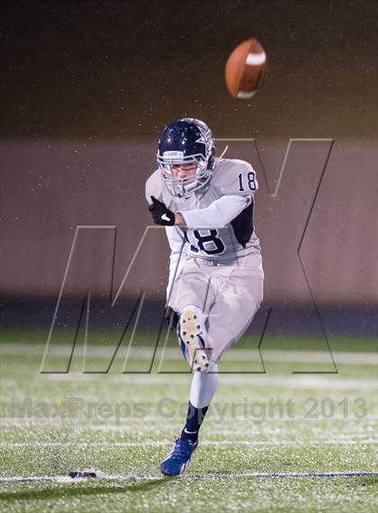 Thumbnail 3 in Lone Star vs Princeton (UIL 3A Area Playoff) photogallery.