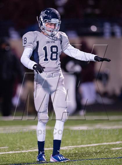 Thumbnail 3 in Lone Star vs Princeton (UIL 3A Area Playoff) photogallery.