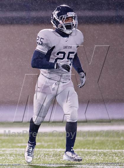 Thumbnail 2 in Lone Star vs Princeton (UIL 3A Area Playoff) photogallery.