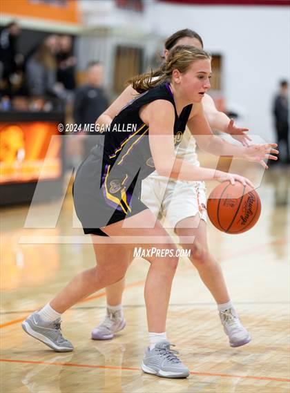 Thumbnail 2 in Bellbrook @ Beavercreek (B-Teams) photogallery.